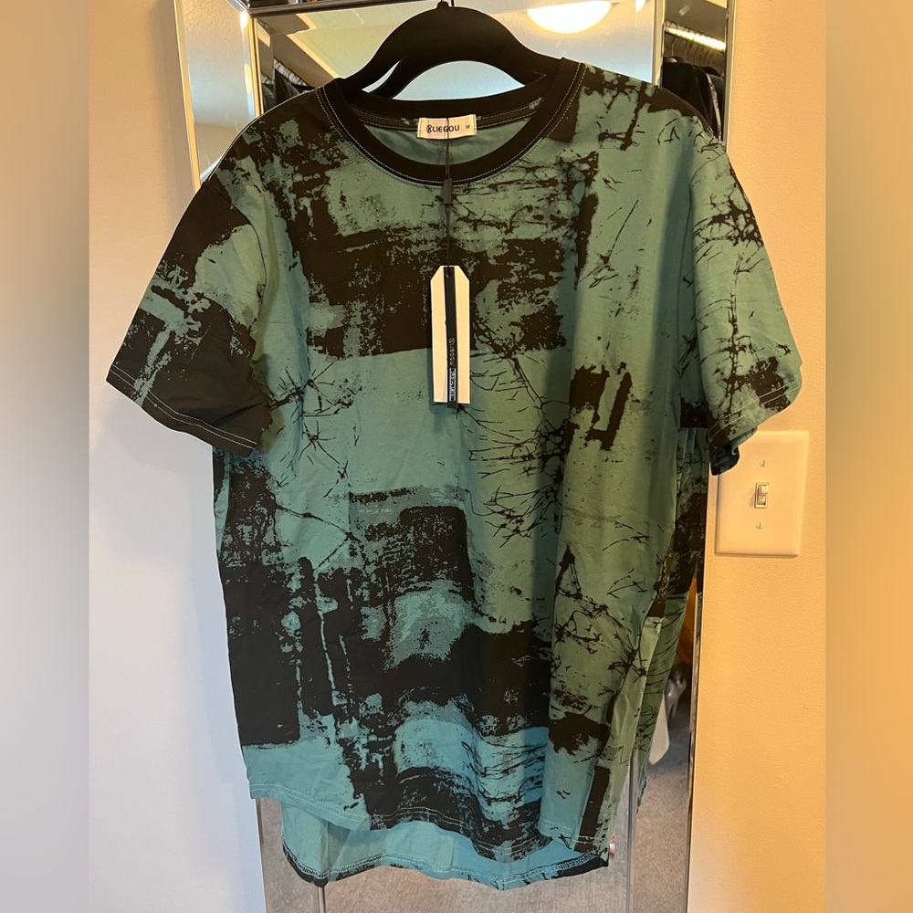 Brand new w/tags men’s M Kliegou shirt